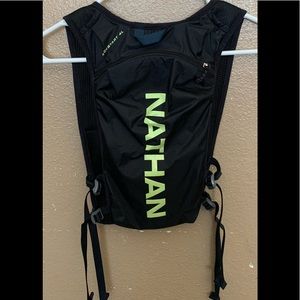 Nathan QuickStart Hydration Pack running vest